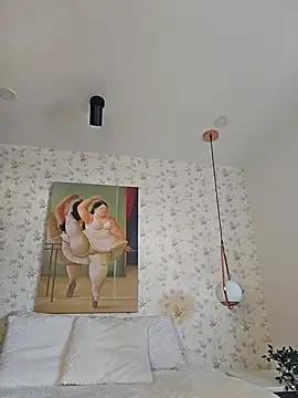 valery mora online show from February 10, 1:33 pm