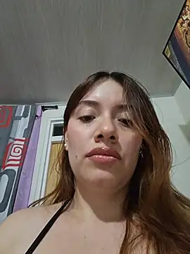 Snapshot of valery_mora chatting on April 17, 11:19 pm valery mora online show from April 17, 11:19 pm