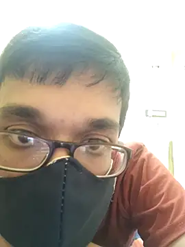 Snapshot of THE_NAKED_BOY chatting on February 19, 5:27 am THE NAKED BOY online show from February 19, 5:27 am