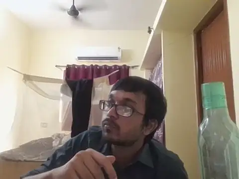 Snapshot of THE_NAKED_BOY chatting on November 5, 7:52 am THE NAKED BOY online show from November 5, 7:52 am