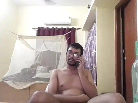 Snapshot of THE_NAKED_BOY chatting on December 18, 12:55 pm THE NAKED BOY online show from December 18, 12:55 pm