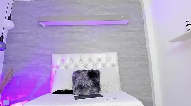 thararouse online show from January 31, 12:18 pm