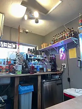 Snapshot of delicioussdixie chatting on March 11, 1:05 am delicioussdixie online show from March 11, 1:05 am