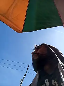 Snapshot of weedmanhot28 chatting on February 1, 3:18 pm weedmanhot28 online show from February 1, 3:18 pm