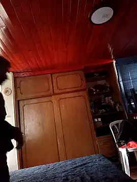 Snapshot of weedmanhot28 chatting on October 4, 7:23 pm weedmanhot28 online show from October 4, 7:23 pm