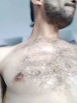 Snapshot of weedmanhot28 chatting on June 2, 7:21 am weedmanhot28 online show from June 2, 7:21 am