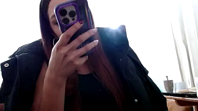 Snapshot of Dahian_XXX chatting on January 6, 12:48 am Dahian XXX online show from January 6, 12:48 am