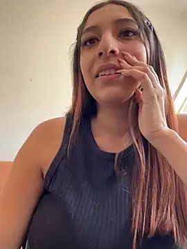 Snapshot of Dahian_XXX chatting on March 9, 6:43 pm Dahian XXX online show from March 9, 6:43 pm