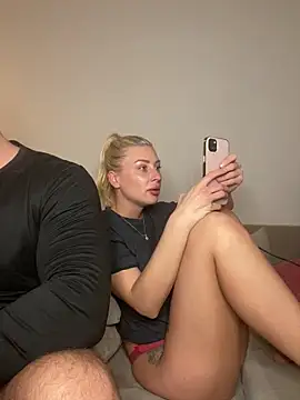 belle98 online show from March 1, 8:10 pm