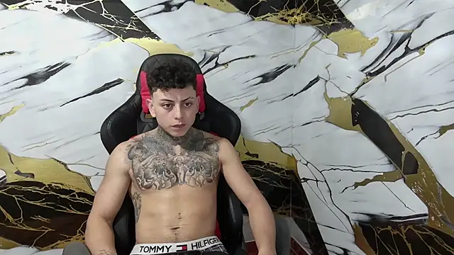 Kevin22 222 online show from January 2, 2:22 am