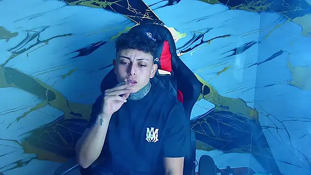 Kevin22 222 online show from February 1, 4:14 am