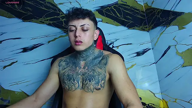 Kevin22 222 online show from March 4, 4:06 am