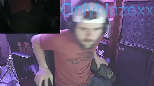 OnlyBlazexx online show from January 18, 7:01 am