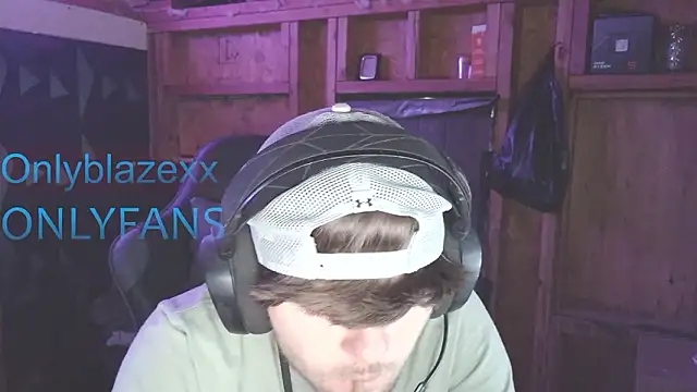 OnlyBlazexx online show from February 13, 2:29 am