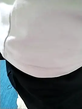 Luxcute286 online show from April 20, 1:25 pm