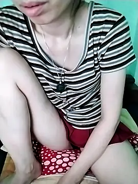 Snapshot of Luxcute286 chatting on May 29, 2:42 am Luxcute286 online show from May 29, 2:42 am
