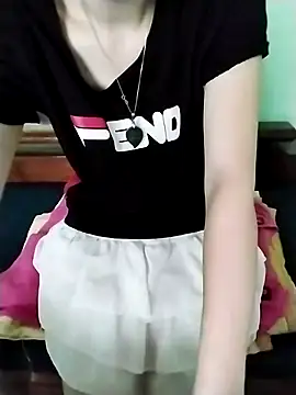 Snapshot of Luxcute286 chatting on July 19, 9:24 am Luxcute286 online show from July 19, 9:24 am