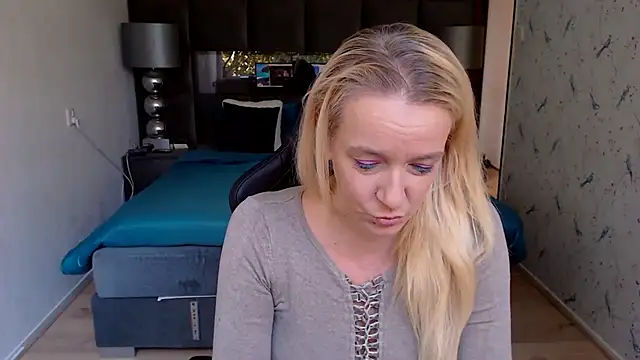 Wendysexyx online show from October 9, 7:28 am