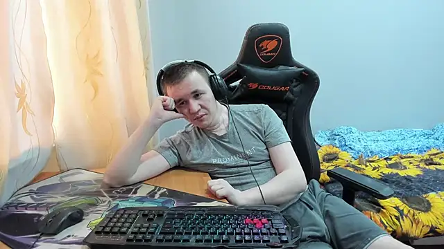 Snapshot of iliaskrislove chatting on October 27, 7:56 am iliaskrislove online show from October 27, 7:56 am