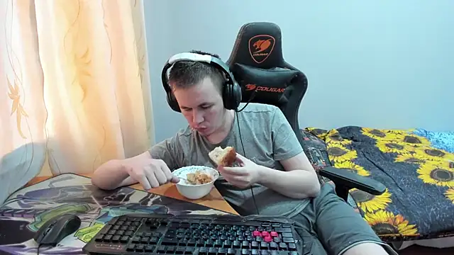 Snapshot of iliaskrislove chatting on October 29, 11:01 am iliaskrislove online show from October 29, 11:01 am