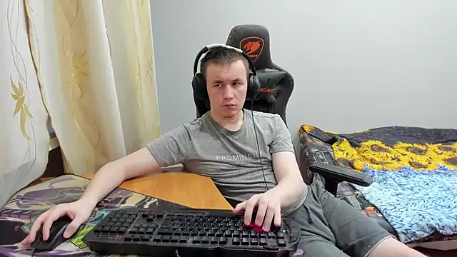 Snapshot of iliaskrislove chatting on October 30, 1:01 pm iliaskrislove online show from October 30, 1:01 pm