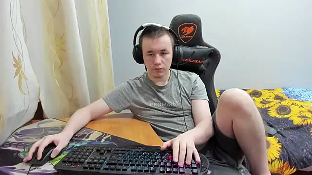 Snapshot of iliaskrislove chatting on October 31, 2:34 am iliaskrislove online show from October 31, 2:34 am