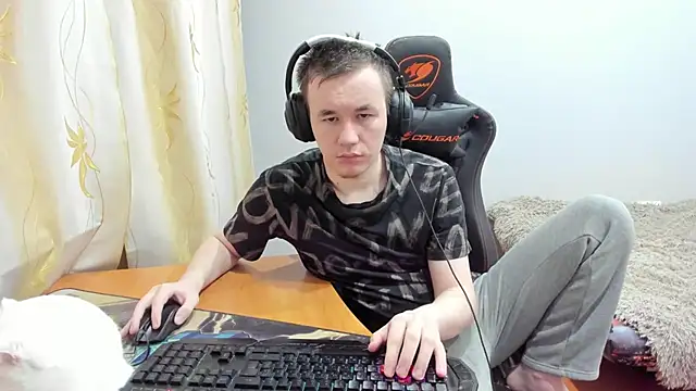 Snapshot of iliaskrislove chatting on November 8, 12:05 pm iliaskrislove online show from November 8, 12:05 pm