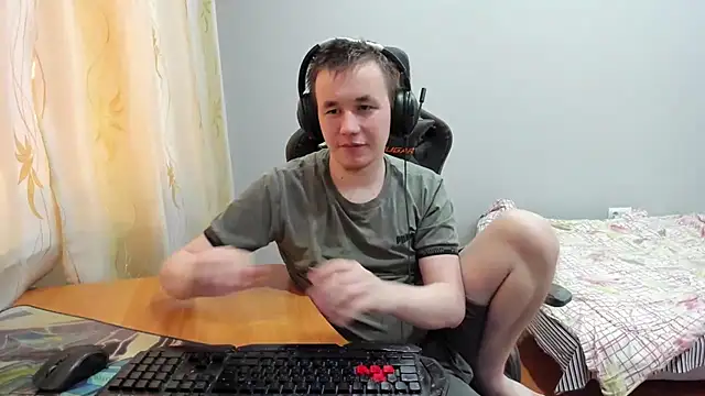 Snapshot of iliaskrislove chatting on November 16, 11:38 am iliaskrislove online show from November 16, 11:38 am