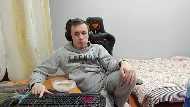 Snapshot of iliaskrislove chatting on December 1, 4:23 pm iliaskrislove online show from December 1, 4:23 pm