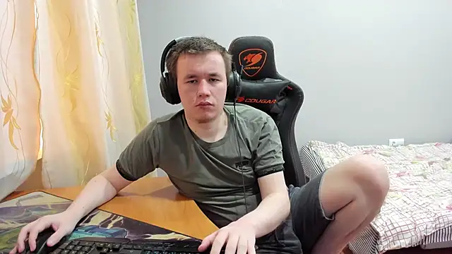 Snapshot of iliaskrislove chatting on December 3, 5:48 am iliaskrislove online show from December 3, 5:48 am