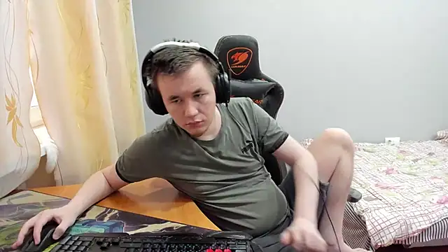 Snapshot of iliaskrislove chatting on December 5, 5:49 am iliaskrislove online show from December 5, 5:49 am