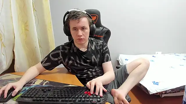 iliaskrislove online show from January 12, 10:26 pm