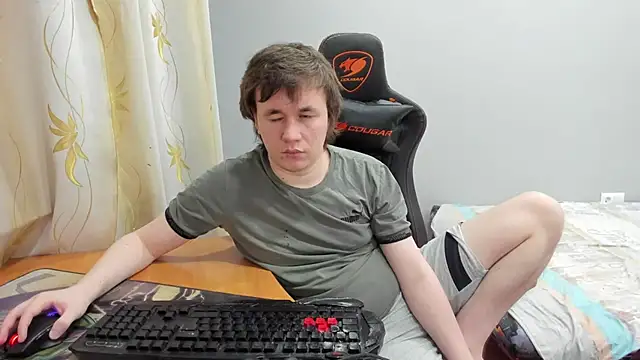 iliaskrislove online show from March 26, 8:03 pm