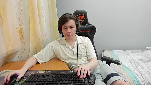 iliaskrislove online show from April 18, 3:16 pm