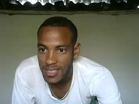 Snapshot of michel_sc chatting on May 3, 12:00 pm michel sc online show from May 3, 12:00 pm