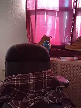 FreakNastyLacie online show from March 16, 2:00 pm