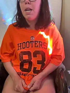 FreakNastyLacie online show from October 6, 1:30 pm