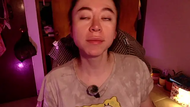 emily pearl  online show from October 21, 10:27 am