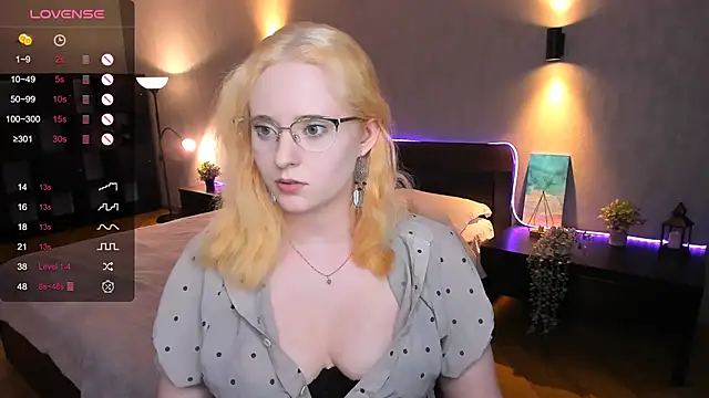 Aemilia  online show from January 24, 12:31 pm