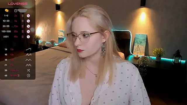 Aemilia  online show from February 14, 2:18 am