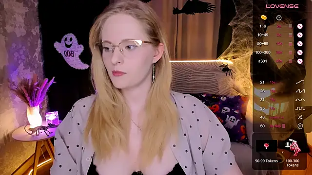 Aemilia  online show from October 27, 8:40 am