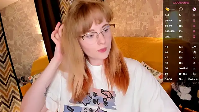 Snapshot of Aemilia_ chatting on July 7, 8:40 am Aemilia online show from July 7, 8:40 am