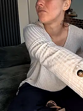 Linalicious online show from April 20, 7:44 am