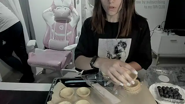 MashkaRay online show from September 9, 5:01 pm