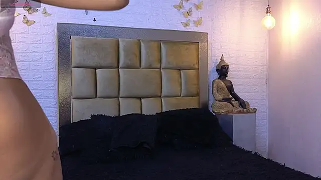 ximenawilliamss online show from September 13, 8:52 pm