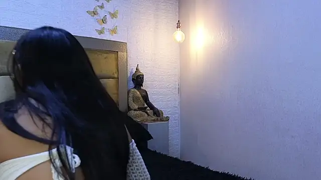 ximenawilliamss online show from October 2, 11:06 am