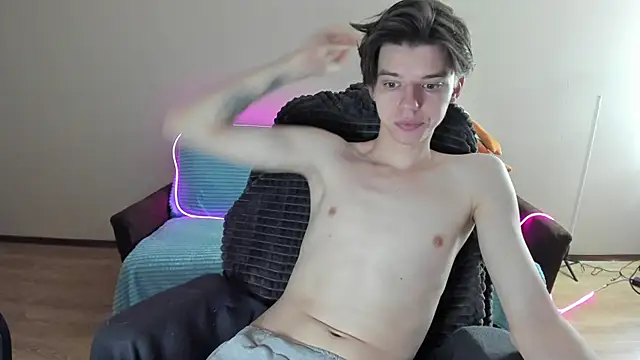 Snapshot of Liam_sexy1 chatting on December 6, 4:47 am Liam sexy1 online show from December 6, 4:47 am