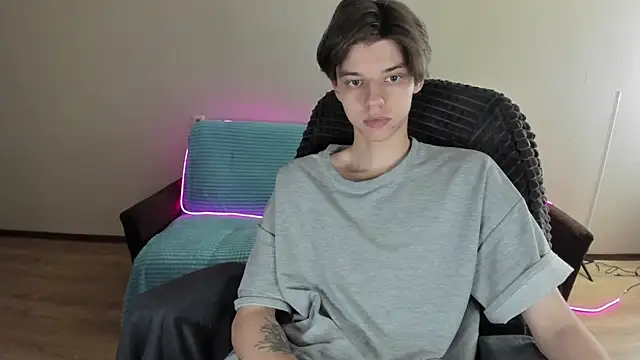 Snapshot of Liam_sexy1 chatting on December 14, 7:36 pm Liam sexy1 online show from December 14, 7:36 pm