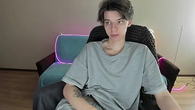 Snapshot of Liam_sexy1 chatting on December 29, 7:43 pm Liam sexy1 online show from December 29, 7:43 pm