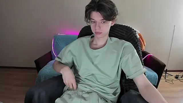 Snapshot of Liam_sexy1 chatting on January 9, 8:24 am Liam sexy1 online show from January 9, 8:24 am